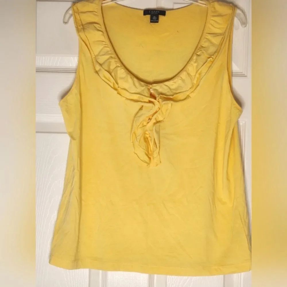 Chaps XL Yellow Sleeveless Ruffle Collar Buttons 100% Cotton Women’s Tank Top